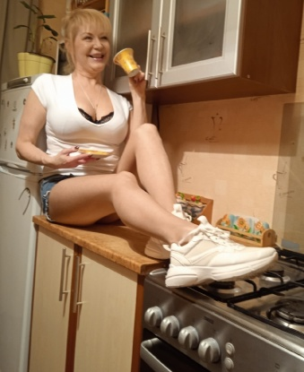 Полюшка